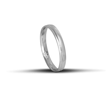 Λευκόχρυσες βέρες γάμου 3mm με ματ επιφάνεια και λεπτή λουστρέ γραμμή στο κέντρο, χειροποίητης κατασκευής με ανατομικό σχεδιασμό.